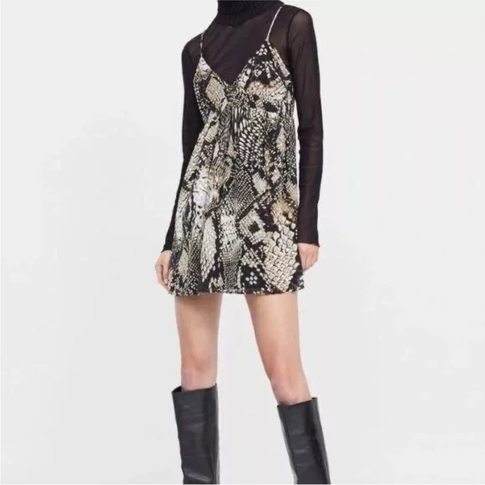 ZARA Plumetis Snake Print Mini Dress Lined Spaghetti Strap Size S Black Gold - Picture 2 of 12